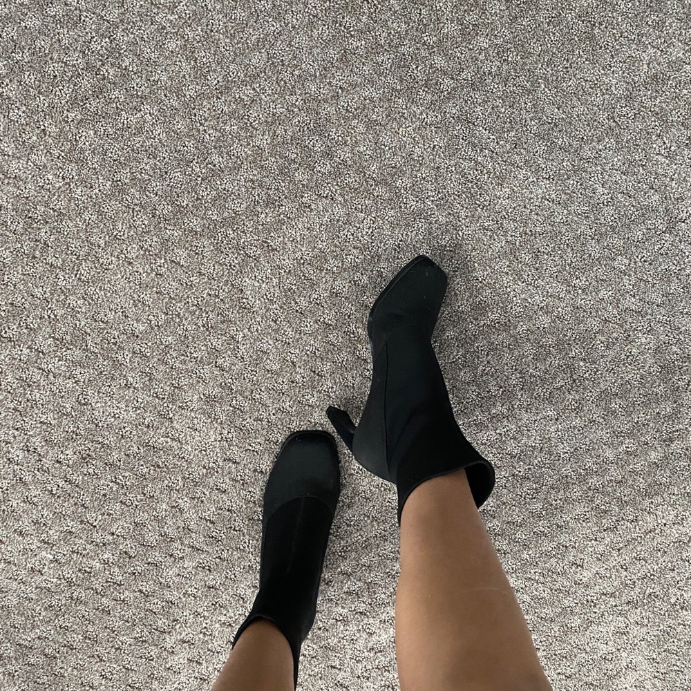 JAGGAR SQUARE TOE SOCK BOOTS